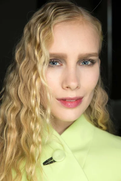 Look 23